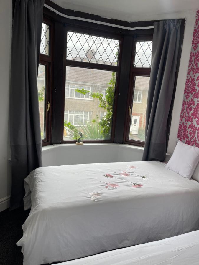 Perfect Room Bs11 Bristol Bagian luar foto